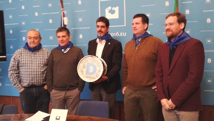 Presentación de las tamborradas de adultos. (Donostia Kultura)