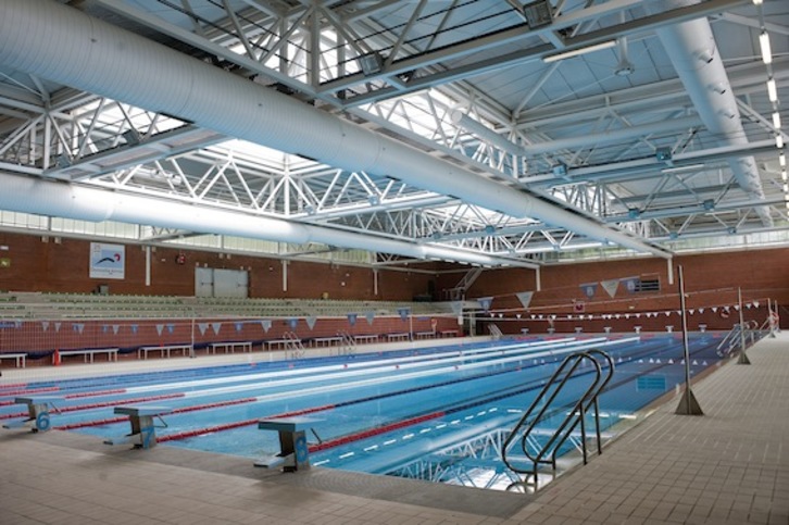 Piscinas del polideportivo municipal Paco Yoldi de Donostia. (Juan Carlos RUIZ/ARGAZKI PRESS)