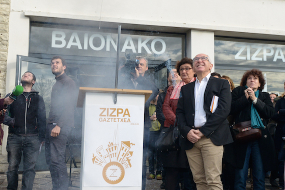 Le maire de Bayonne donné le coup d'envoi avec le txupinazio. © Isabelle Miquelestorena