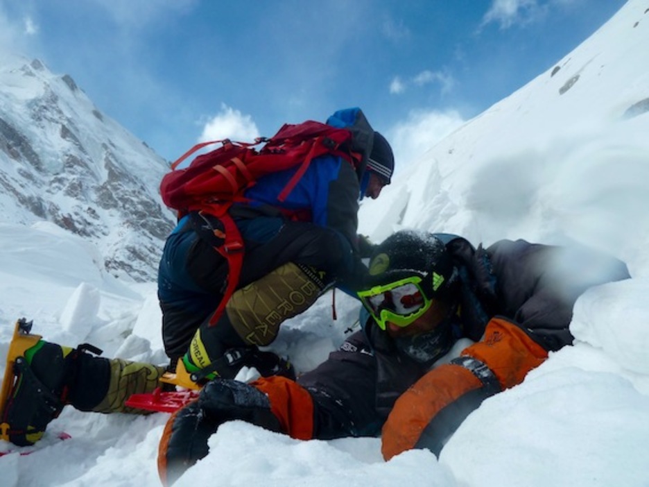Alex Txikon ha quedado atrapado tras un desprendimiento. (ALEXTXIKON.COM) Alex Txikon ha quedado atrapado tras un desprendimiento. (ALEXTXIKON.COM)