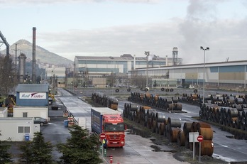 Planta de ACB en Sestao, directamente afectada por el dumping chino. (Marisol RAMIREZ/ARGAZKI PRESS)