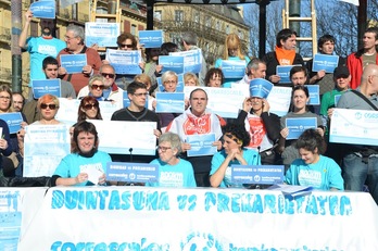 Representantes de los organismos de Donostia que apoyan la iniciativa. 