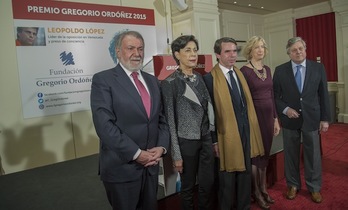 Mayor Oreja y Aznar han sido dos de los protagonistas del acto. (Andoni CANELLADA / ARGAZKI PRESS)