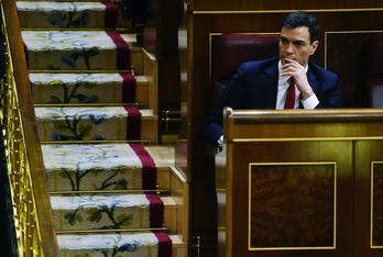 Pedro Sánchez, durante la seisón de investidura del pasado viernes. (Pierre-Phillippe MARCOU / AFP)
