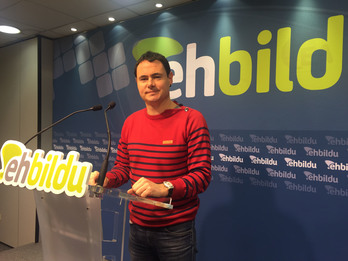 Hasier Arraiz, portavoz de EH Bildu, durante su comparecencia de este martes. (EH Bildu)