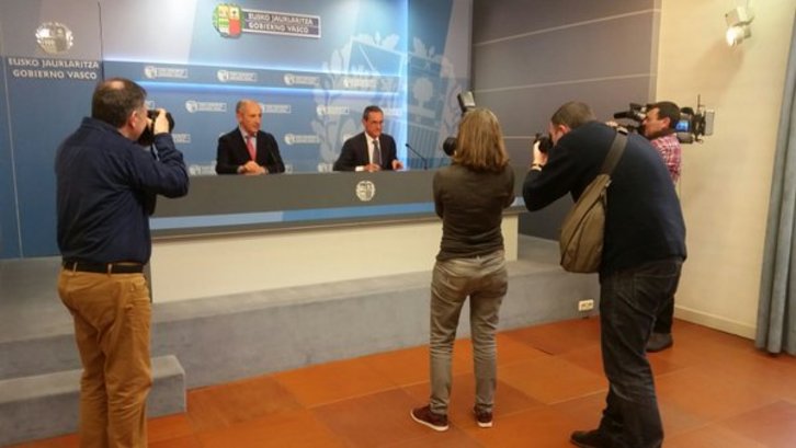 Josu Erkoreka ha comparecido con Ángel Toña. (@jerkoreka)