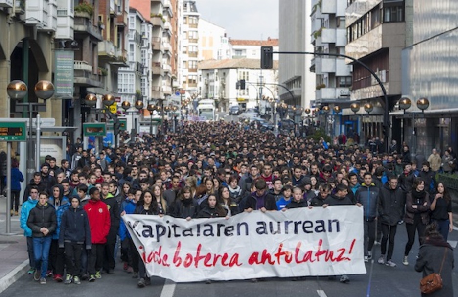 Manifestación en las calles de Gasteiz. (Juanan RUIZ/ARGAZKI PRESS)