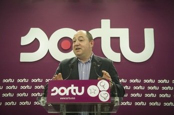 Pernando Barrena, portavoz de Sortu. (Jon URBE / ARGAZKI PRESS)