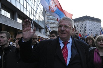 Vojislav Seselj, en una manifestación antigubernamental en Belgrado, el pasado 24 de marzo. (Alexa STANKOVIC/AFP) 
