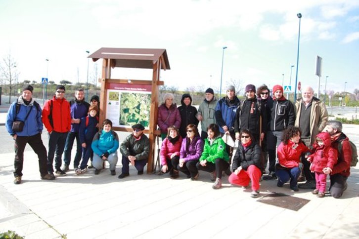 Panel informativo de Oinez Basoa. (@NafarIkastolak)