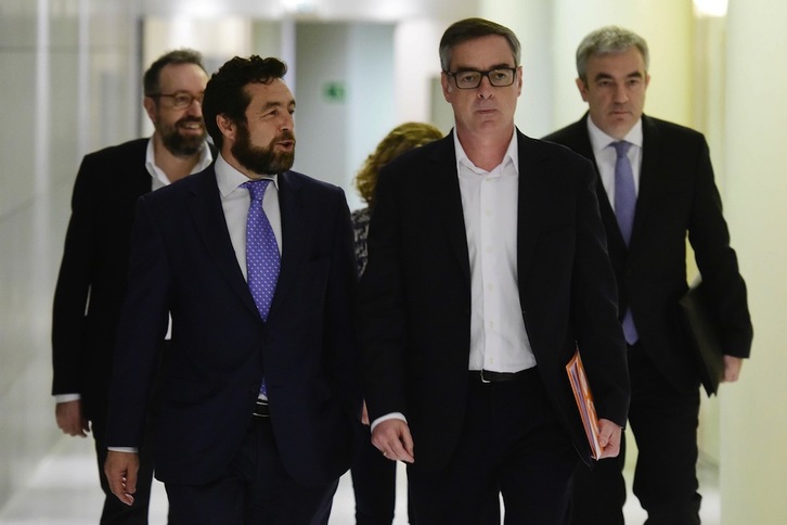 El equipo negociador de Ciudadanos antes de la reunión de hoy. (Javier SORIANO / AFP)