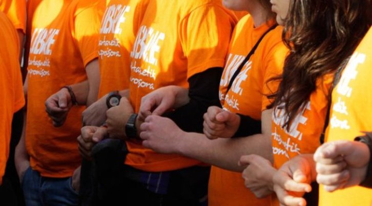 Epaiketa politikoen aurrean desobedientziaz erantzun duten herritarrak asko dira gurean