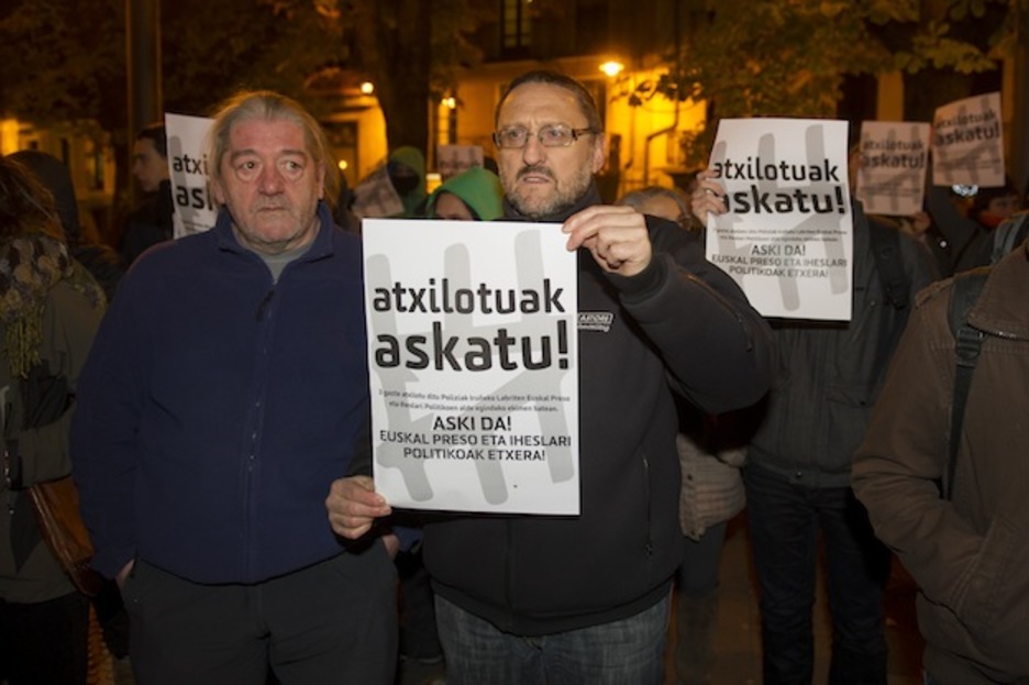 Txelui Moreno, durante una protesta por otra redada. (Iñigo URIZ / ARGAZKI PRESS)