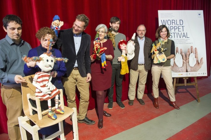World Puppet jaialdiaren aurkezpena. (Juan Carlos RUIZ/ARGAZK PRESS)