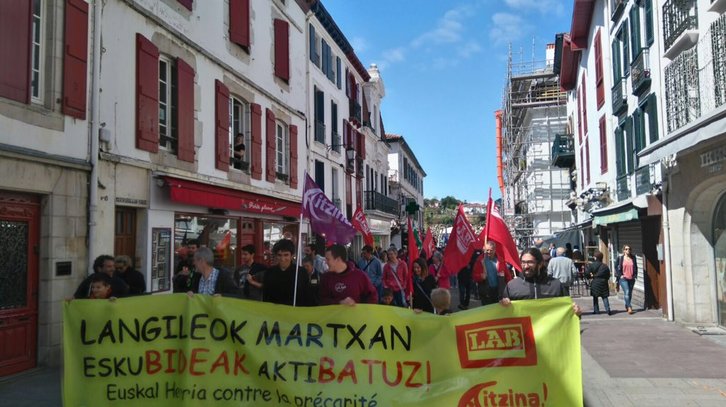 Movilización de LAB en Donibane Lohizune. (Mediabask.info)