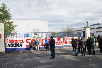 La plantilla de Unipapel llevó a cabo una huelga en enero de 2014. (Andoni CANELLADA / ARGAZKI PRESS)