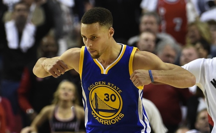 Stephen Curry, en uno de los partidos de la serie contra Portland. (Steve DYKES / AFP)