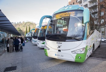 La AVC investiga a la Diputación de Gipuzkoa y a 25 empresas de autobuses. (Gorka RUBIO/ARGAZKI PRESS)