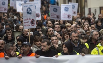 Manifestación en defensa del empleo en General Electric, el pasado mes de febrero en Tutera. (Jagoba MANTEROLA/ARGAZKI PRESS)