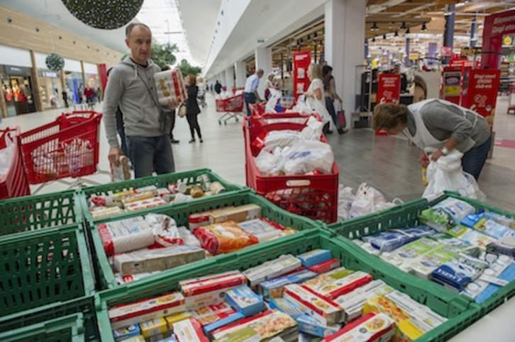 La gran recogida del Banco de Alimentos tendrá lugar los días 25 y 26 de noviembre. (Andoni CANELLADA/ARGAZKI PRESS)