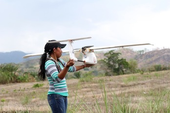 Los drones ayudarán a las comunidades indígenas de Panamá a combatir la deforestación. (FAO)