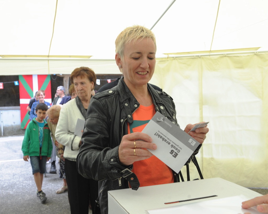 Ispaster es el único municipio de Bizkaia que ha votado hoy. (Marisol RAMIREZ / ARGAZKI PRESS) Ispaster es el único municipio de Bizkaia que ha votado hoy. (Marisol RAMIREZ / ARGAZKI PRESS)