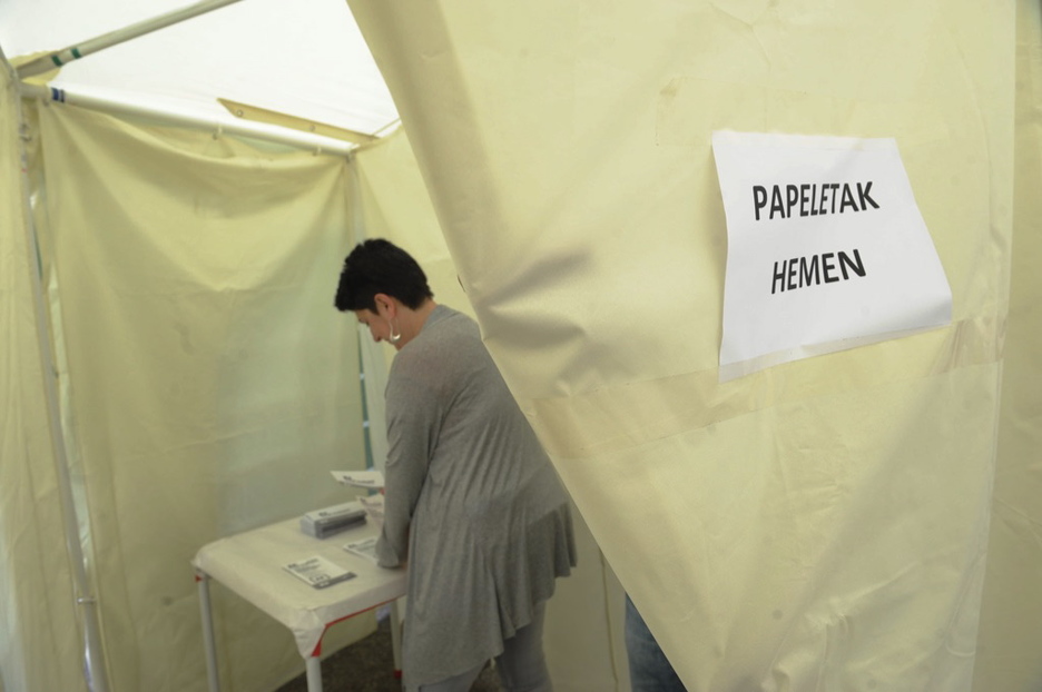 Una de las cabinas de votación. (Marisol RAMIREZ / ARGAZKI PRESS) Una de las cabinas de votación. (Marisol RAMIREZ / ARGAZKI PRESS)