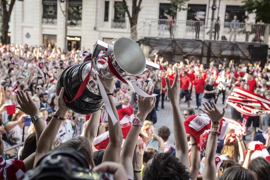 La copa, para la afición. (Aritz LOIOLA / ARGAZKI PRESS) La copa, para la afición. (Aritz LOIOLA / ARGAZKI PRESS)