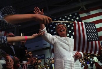Hillary Clinton se ha autoproclamado vencedora de las primarias. (Justin SULLIVAN / AFP)