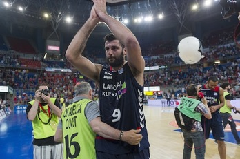Bourousis ha firmado un partido espectacular. Otro. (Juanan RUIZ / ARGAZKI PRESS)