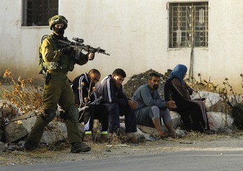 Israel retira permisos a 80.000 palestinos. (Hazem BADER / AFP)