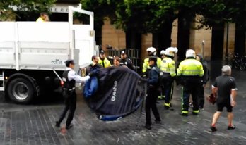 Kanping dendak kendu dizkiete Gipuzkoa Zutik-eko kideei. (@GipuzkoaZutik)