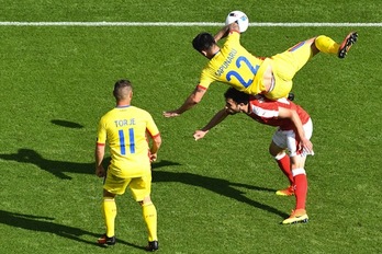 Suiza y Rumanía han empatado a un gol. (Lionel BONAVENTURE/AFP)