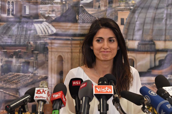 Virginia Raggi, nueva alcaldesa de Roma (TIZIANA FABI | AFP)