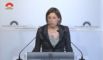 Carme Forcadell ha comparecido en el Parlament antes de reunirse la Comisión de Asuntos Institucionales.  