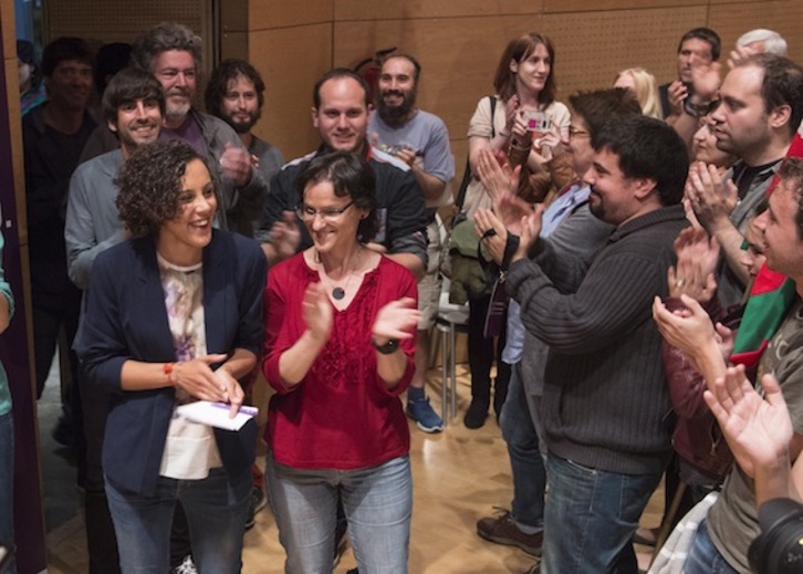 Nagua Alba, secretaria general de Podemos Euskadi, junto a otros miembros de la formación. (Monika DEL VALLE/ARGAZKI PRESS)