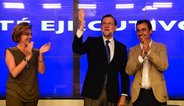 Francisco Martínez Maillo, junto a Rajoy y Cospedal, durante la reunión de la Ejecutiva del PP. (José JORDAN/AFP)