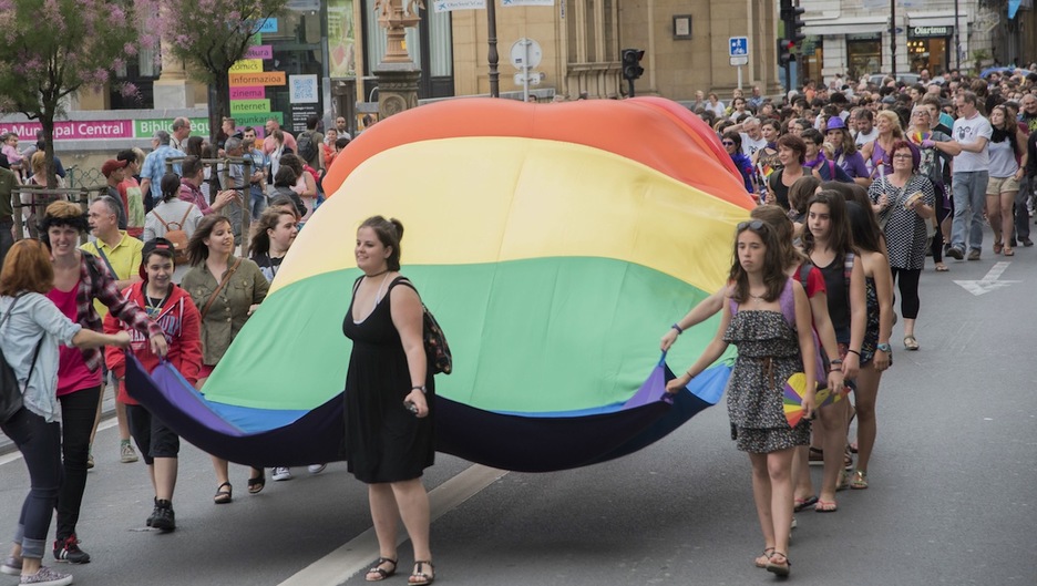 Gente de todas las edades por los derechos paritarios. (Andoni CANELLADA / ARGAZKI PRESS) Gente de todas las edades por los derechos paritarios. (Andoni CANELLADA / ARGAZKI PRESS)