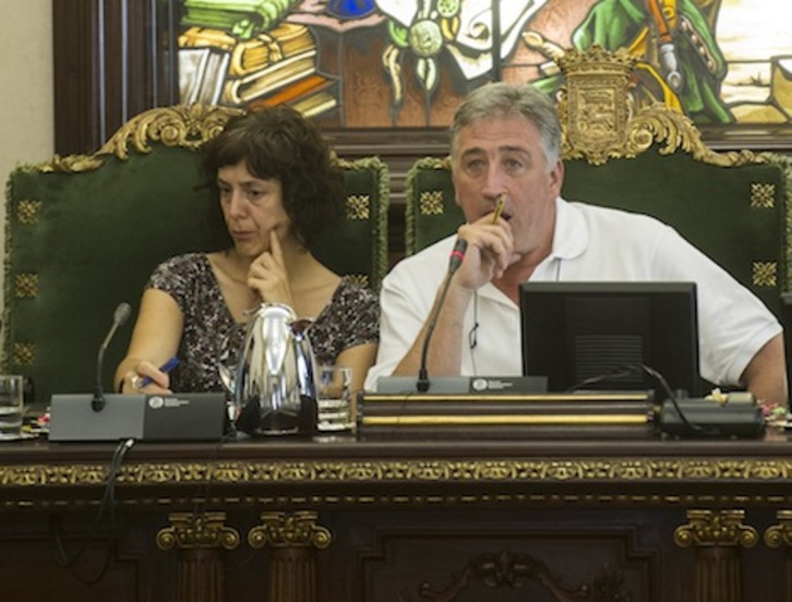 Asiron, en un pleno del Ayuntamiento. (Jagoba MANTEROLA/ARGAZKI PRESS)