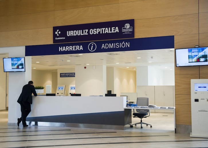 Hall del hospital de Urduliz. (Marisol RAMÍREZ/FOKU)