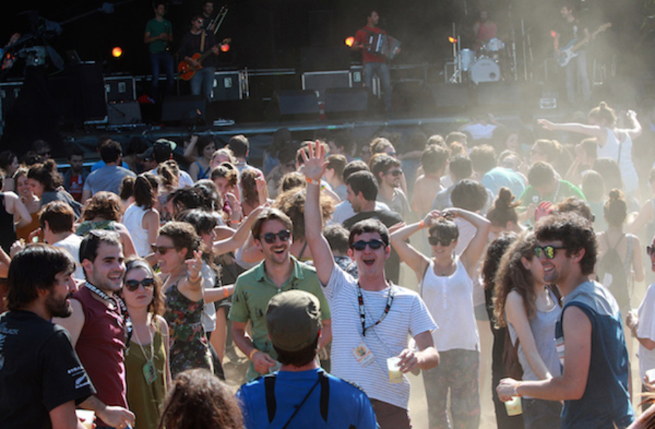 EHZ, herriak bat eginik Lekornen