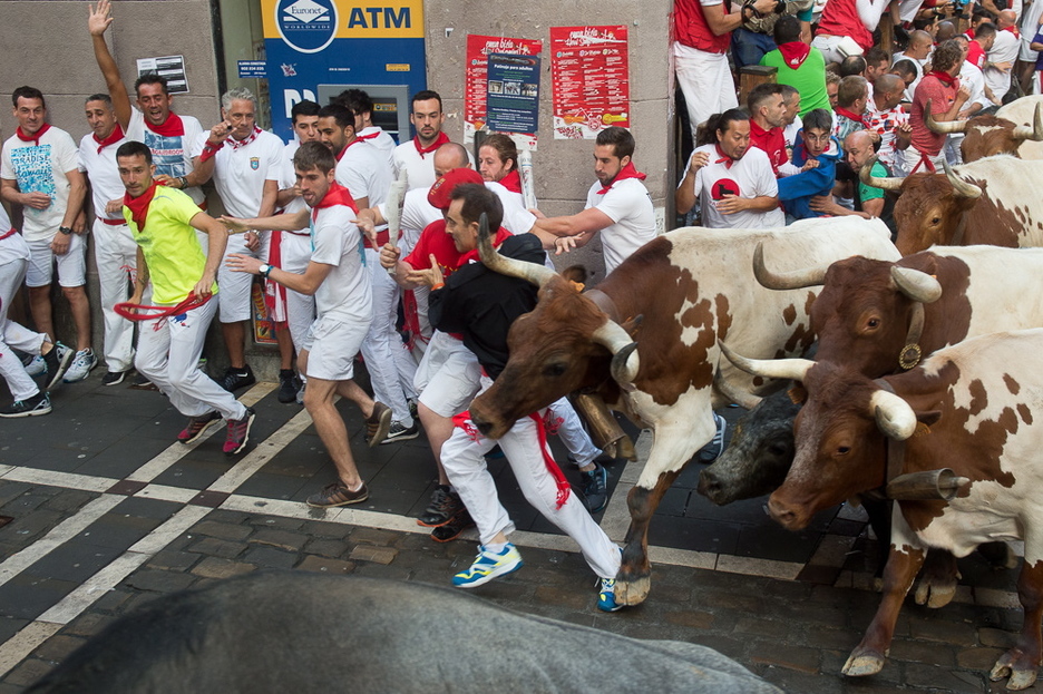Bigarren aldia zen Jose Escobar Gil etxeko zezenentzat sanferminetan. (Iñigo URIZ/ARGAZKI PRESS)
