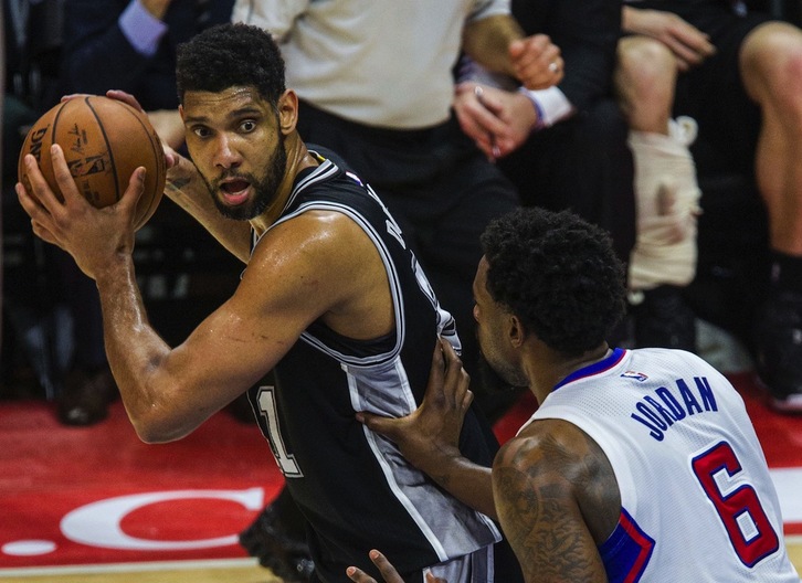 Tim Duncan anuncia su retirada tras 19 años en la NBA. (Ringo CHIU / AFP)