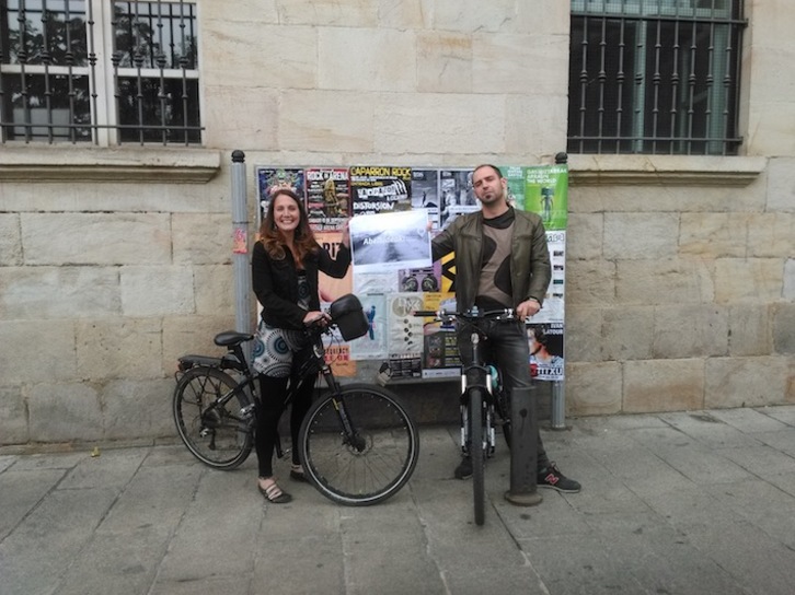 Irantzu Lekuek eta Iñaki Landak Gasteiz eta Wroclaw lotuko dituzte bizikletaz 35 egunetan. (NAIZ)