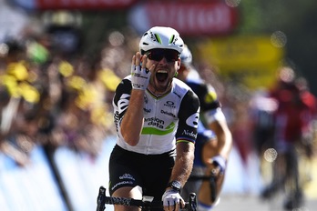 Mark Cavendish ha sumado su cuarto triunfo en este Tour. (Lionel BONAVENTURE / AFP)