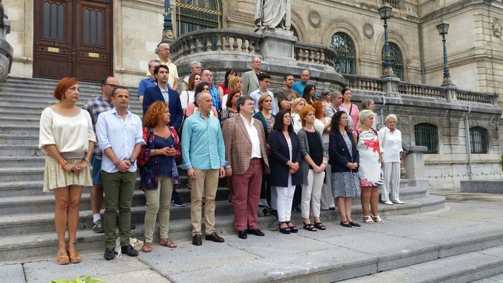 Biolentzia matxistaren aurkako elkarretaratzea egin dute Bilbon. (@ehbildubilbo)