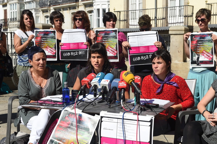 Rueda de prensa del movimiento feminista de Gasteiz. (ARGAZKI PRESS)