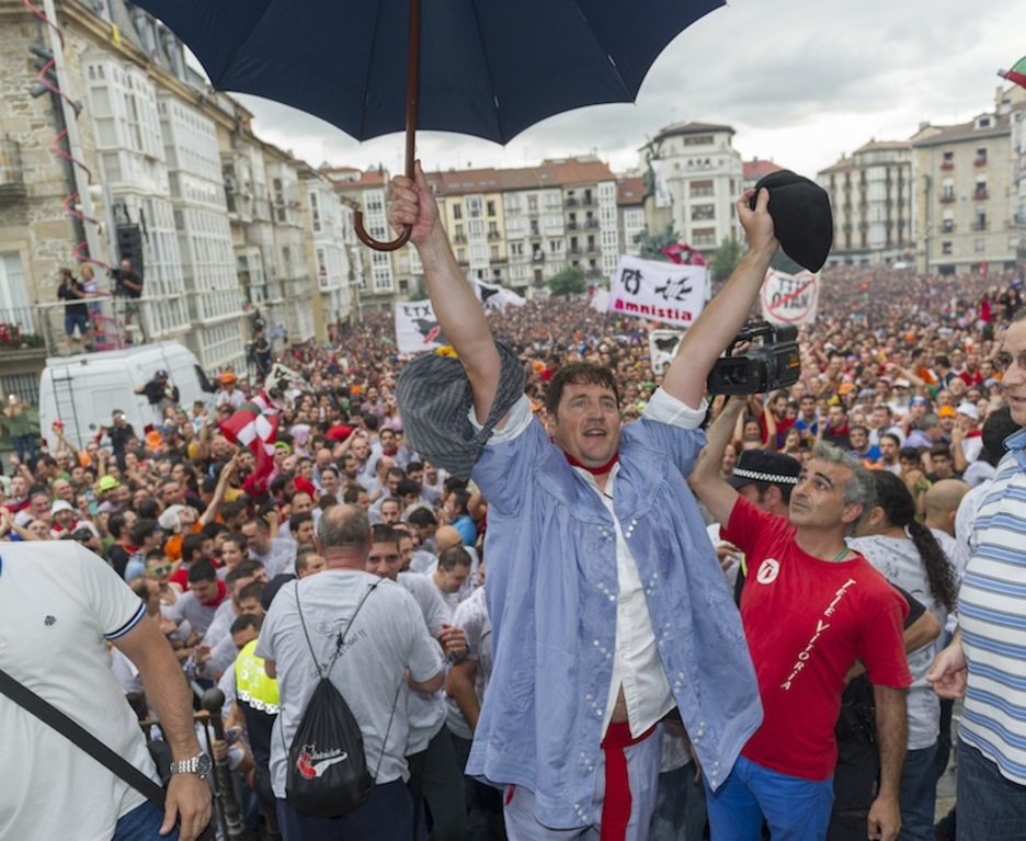Celedón arriba exultante a su destino. (Juanan RUIZ / ARGAZKI PRESS)