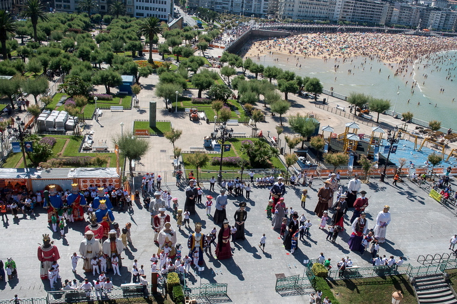 Erraldoiak, Alderdi Ederren. (Iñigo URIZ/ARGAZKI PRESS)