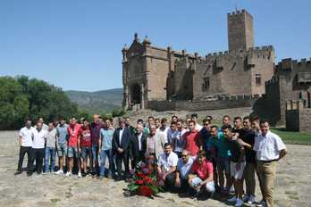 La plantilla rojilla en Javier.